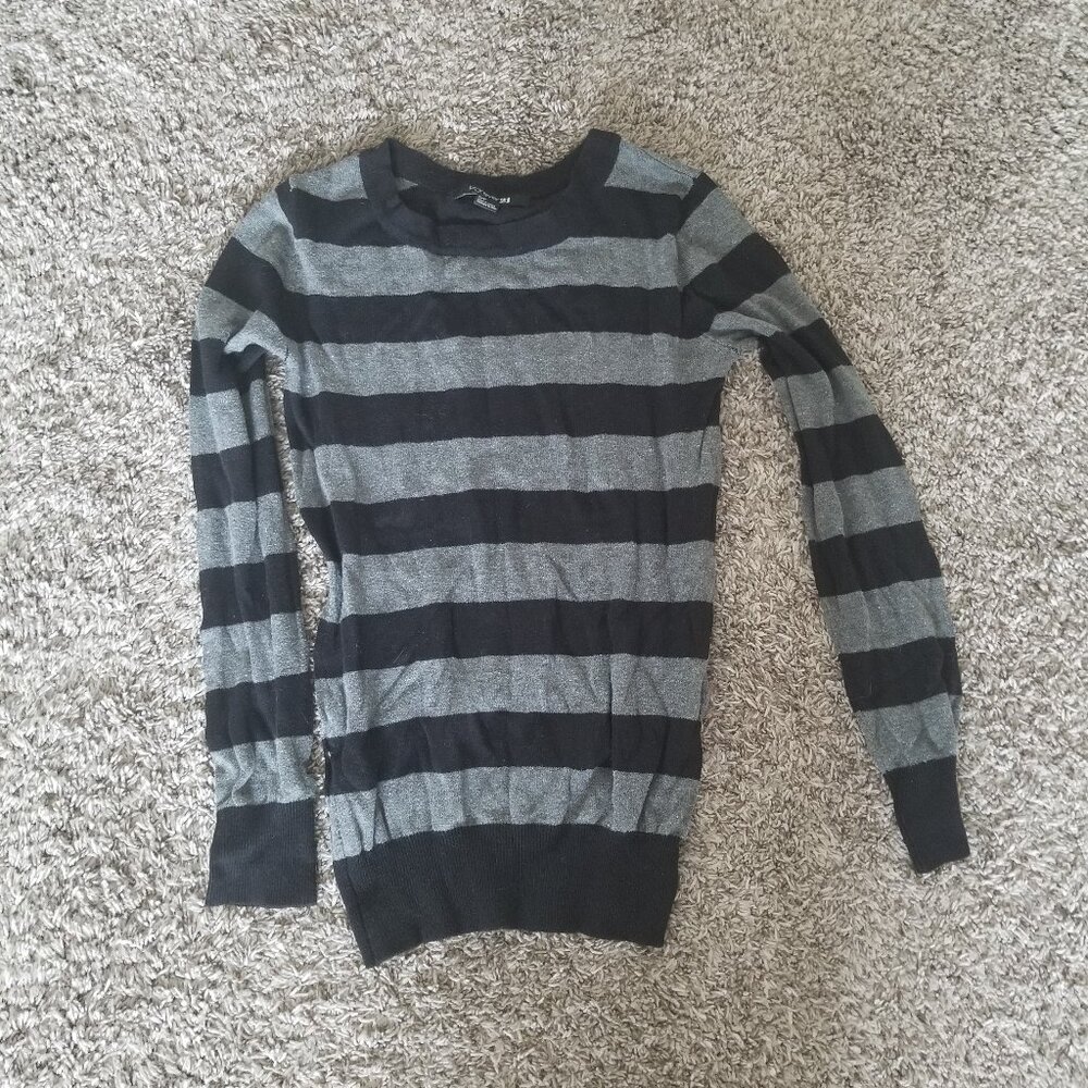 Forever 21 Grey / Black Stripe Sweater, Size Small, Excellent Condition